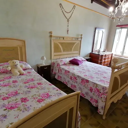 La Calona Apartment *